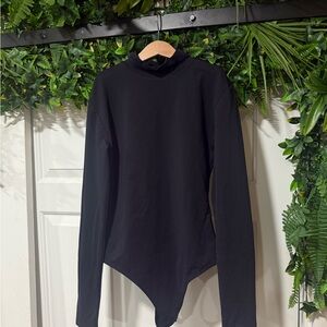 Aritzia Babaton Contour Classic Black Long Sleeve Bodysuit